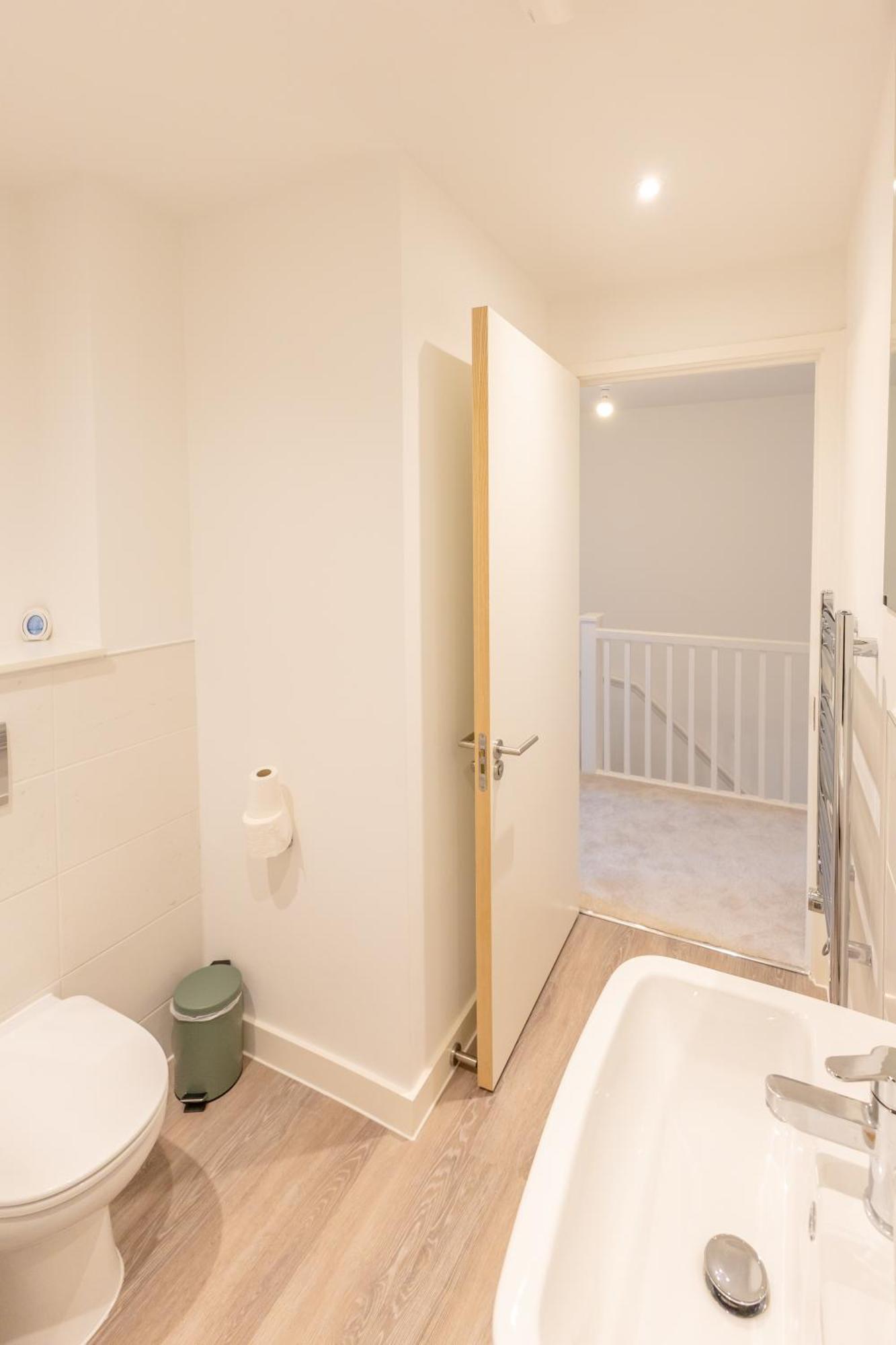 Stunning Modern 3 Bedroom Townhouse - Perfect Getaway Mánchester Exterior foto
