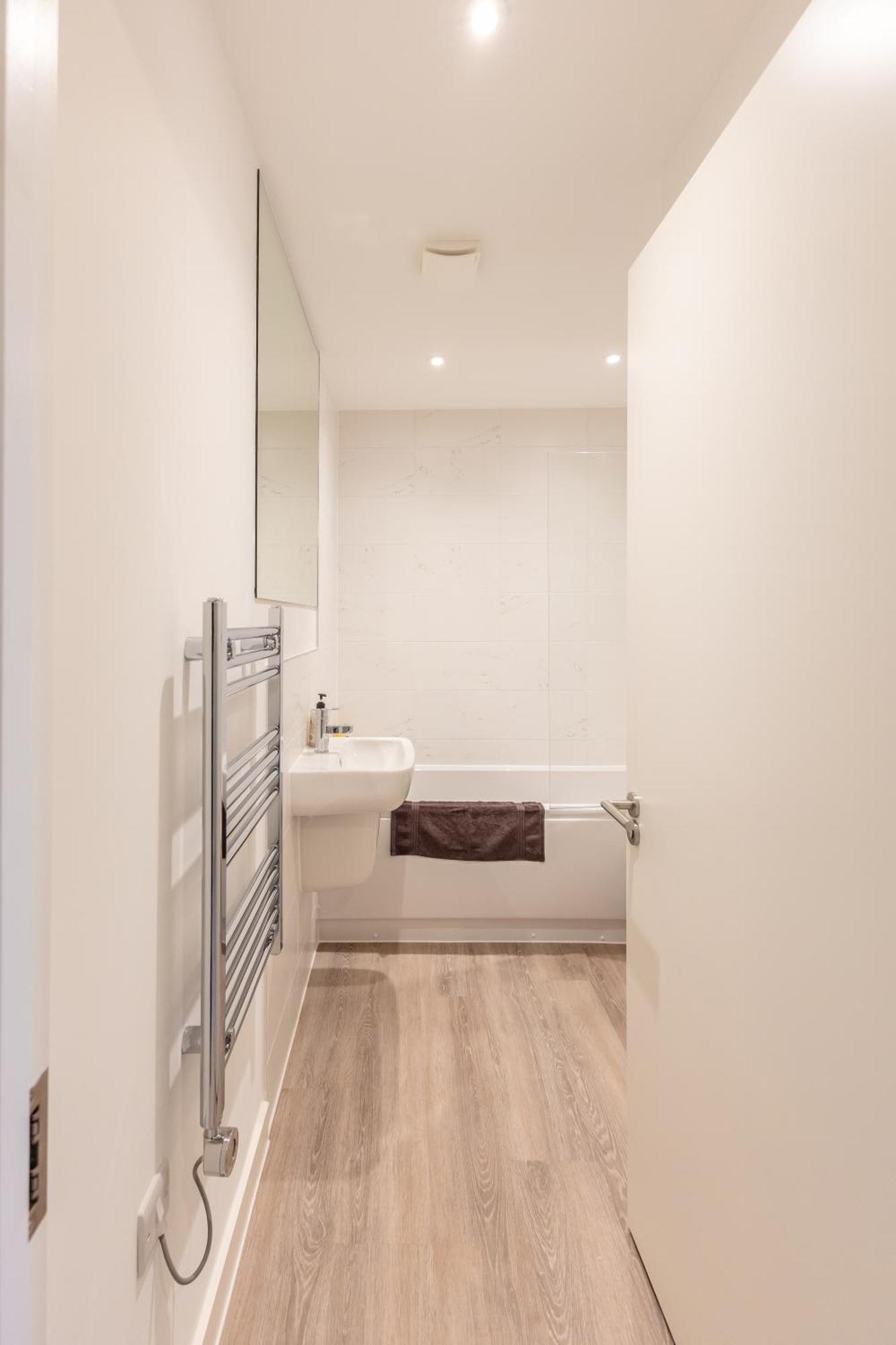 Stunning Modern 3 Bedroom Townhouse - Perfect Getaway Mánchester Exterior foto
