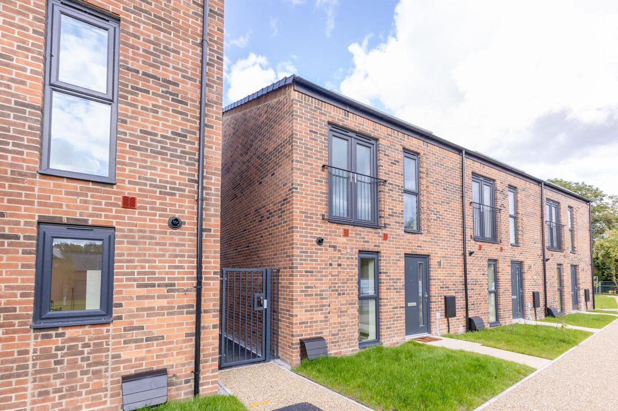 Stunning Modern 3 Bedroom Townhouse - Perfect Getaway Mánchester Exterior foto