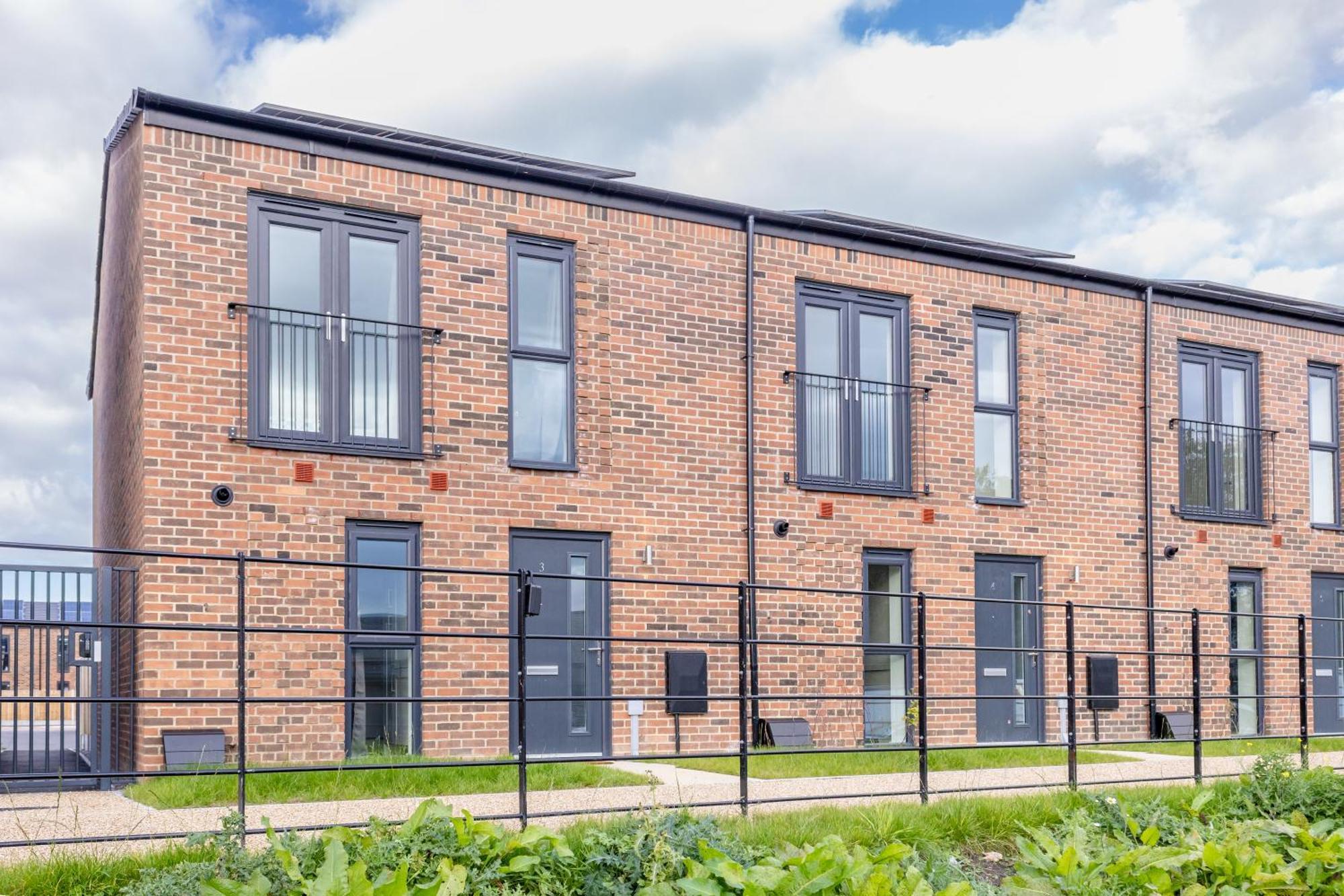 Stunning Modern 3 Bedroom Townhouse - Perfect Getaway Mánchester Exterior foto